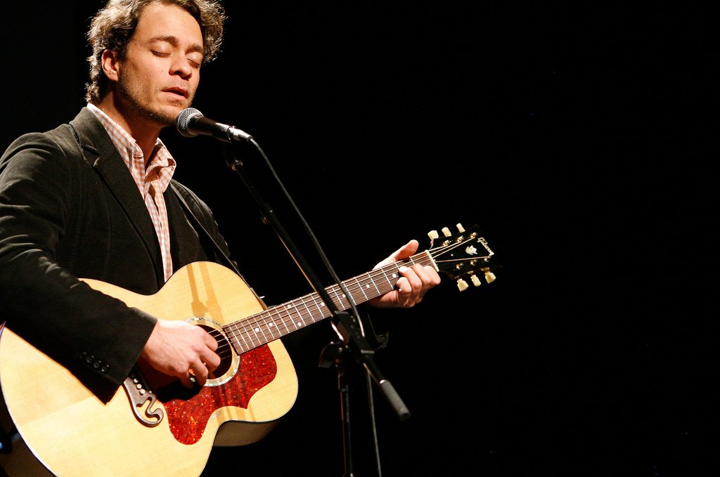 Amos Lee 2027 Tour Concert Tickets and Live Schedule